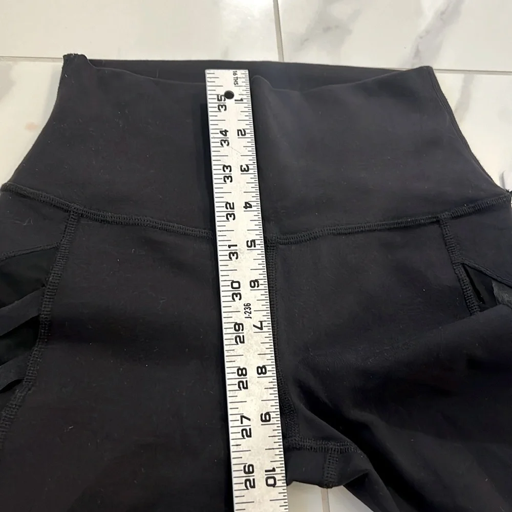 🆕 Alo Yoga Black Chevron Airbrushed High Waist Cropped Leggings Women’s Size XS